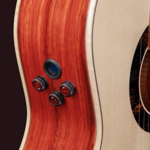 Chitarra classica elettrificata ALHAMBRA Green Sustain Cut Away E8