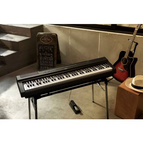 Pianoforte digitale YAMAHA P121 B