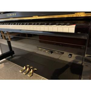 Pianoforte verticale YAMAHA U1H Silent